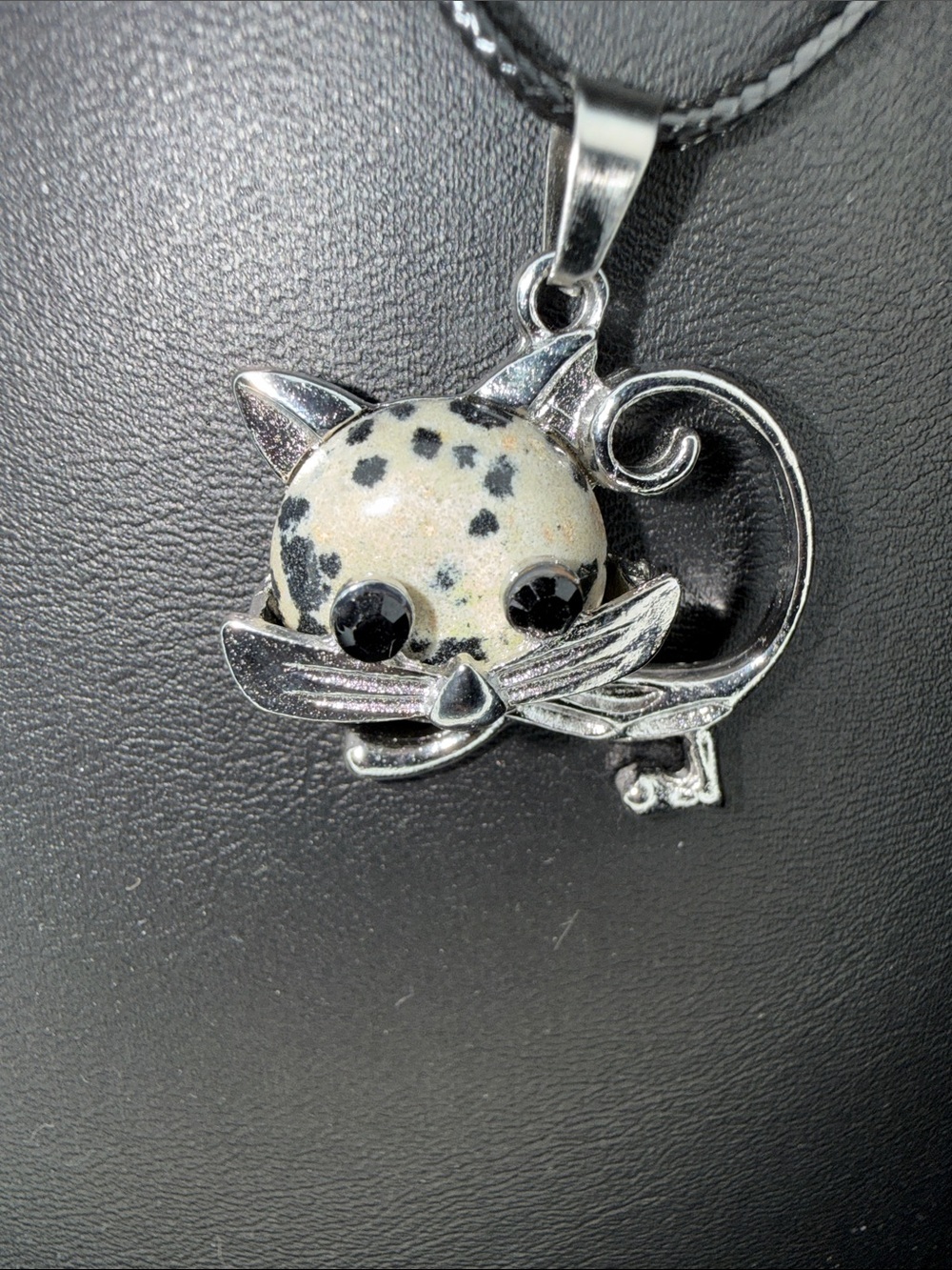 Silver Tone Cat Pendant w/ Dalmatian Jasper Stone w/ Black Necklace NEW - Picture 2 of 6